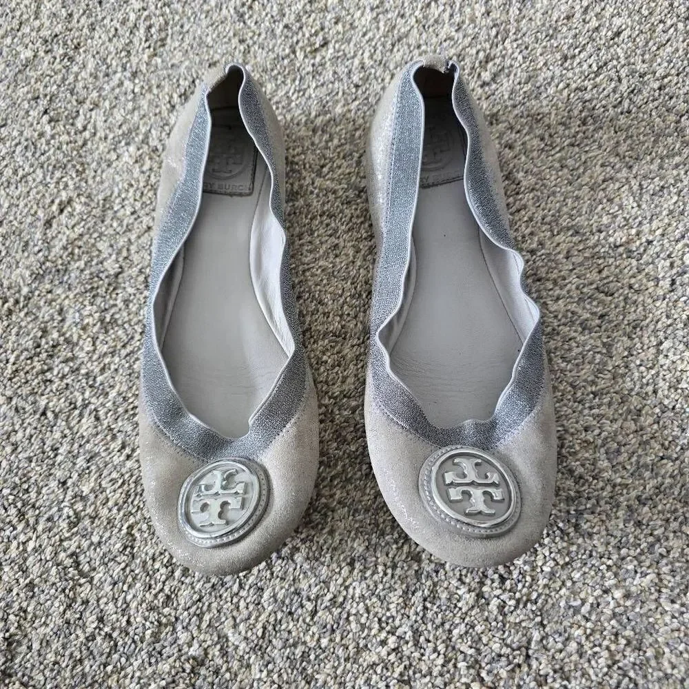 Tory Burch Ballet Flats Women's Size 8.5 M‎ Silver Metallic Leather Slip On